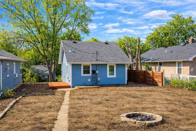 2047 Nokomis Avenue, Saint Paul, MN 55119