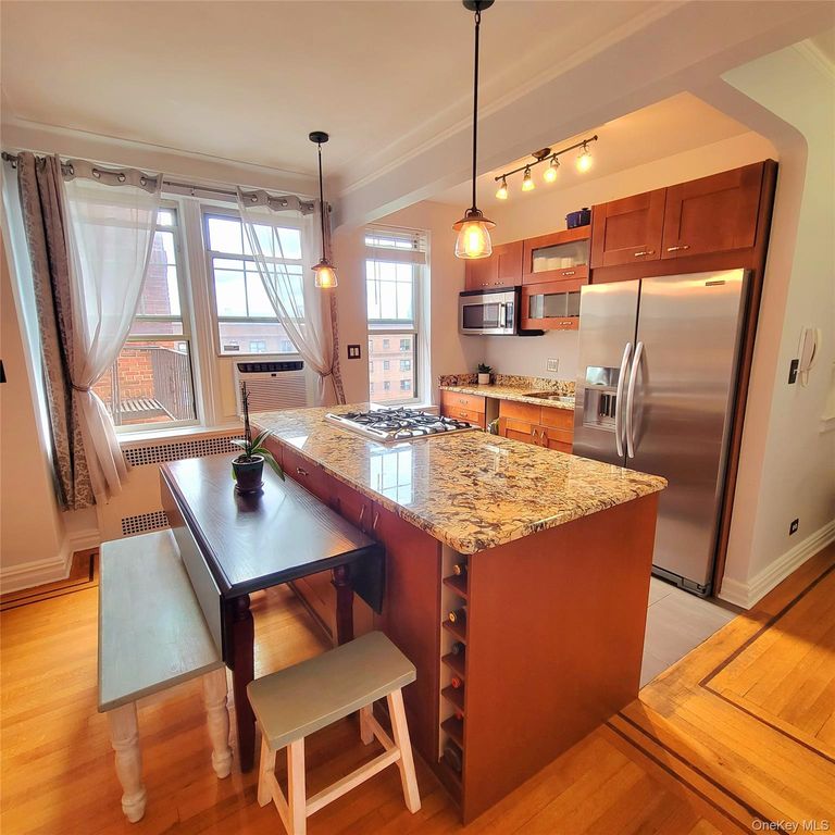68-37 108th Street 6H, Forest Hills, NY 11375 — photo 2