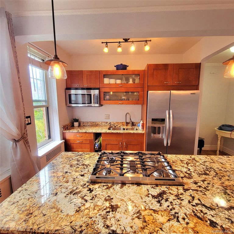 68-37 108th Street 6H, Forest Hills, NY 11375 — photo 3