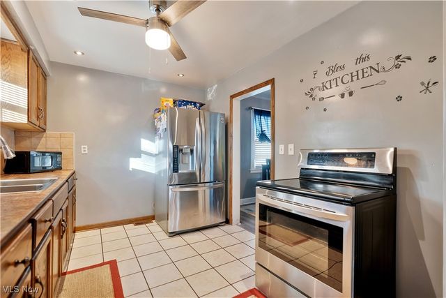 1361 Crescent Road SW, Canton, OH 44710