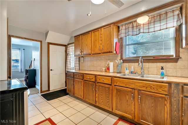 1361 Crescent Road SW, Canton, OH 44710