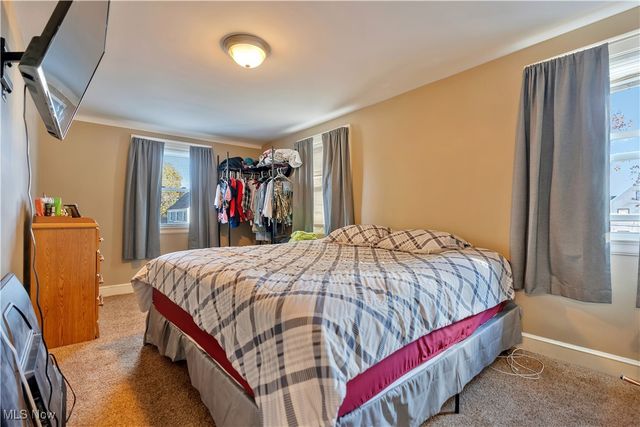 1361 Crescent Road SW, Canton, OH 44710