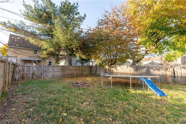 1361 Crescent Road SW, Canton, OH 44710