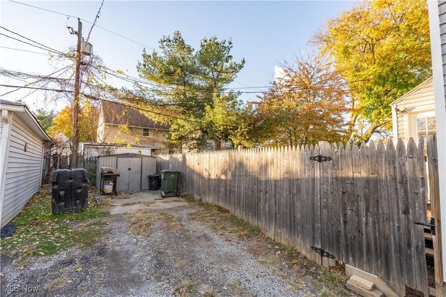 1361 Crescent Road SW, Canton, OH 44710