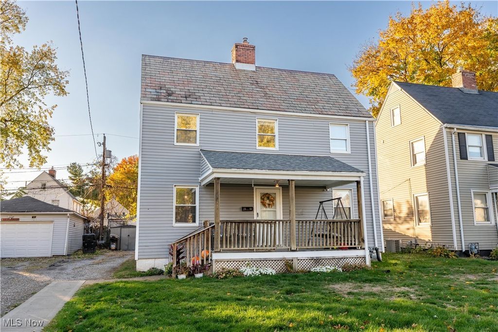 1361 Crescent Road SW, Canton, OH 44710