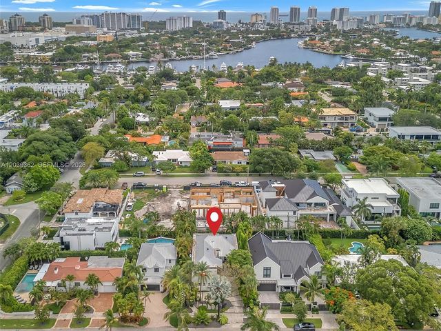 736 NE 17th Way, Fort Lauderdale, FL 33304