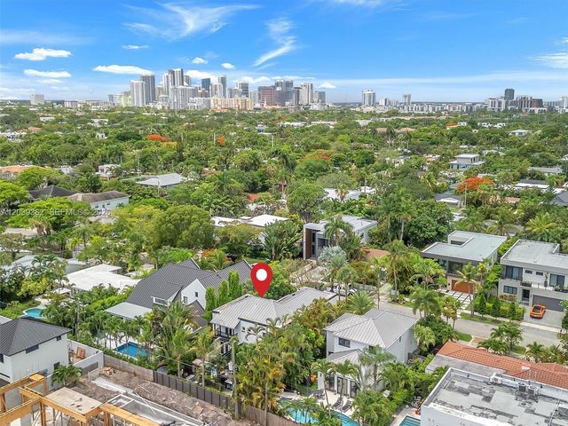 736 NE 17th Way, Fort Lauderdale, FL 33304