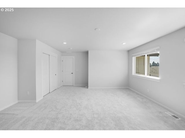 14563 Sw 165TH Ave, Tigard, OR 97224