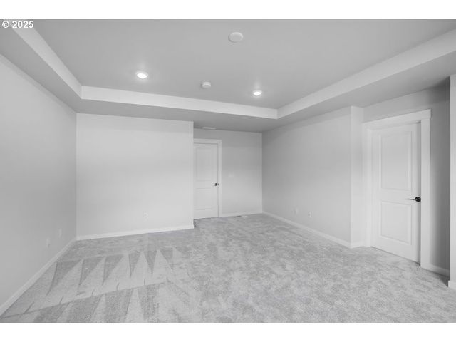 14563 Sw 165TH Ave, Tigard, OR 97224