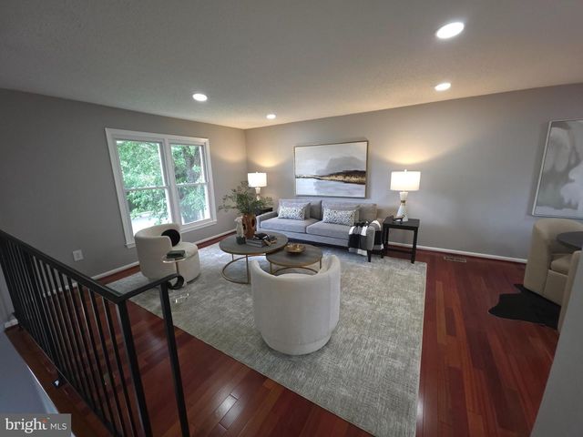 4504 LANTERN PL, Alexandria, VA 22306