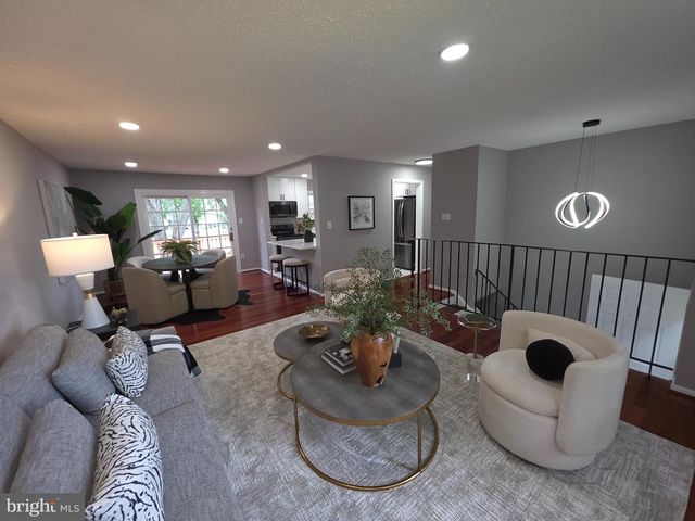 4504 LANTERN PL, Alexandria, VA 22306