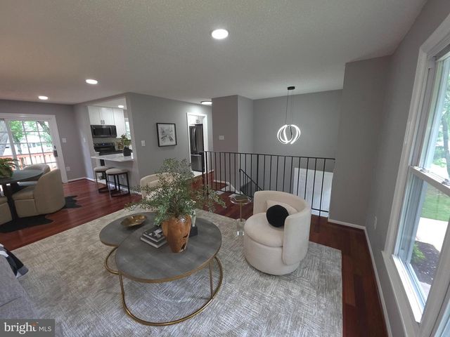 4504 LANTERN PL, Alexandria, VA 22306