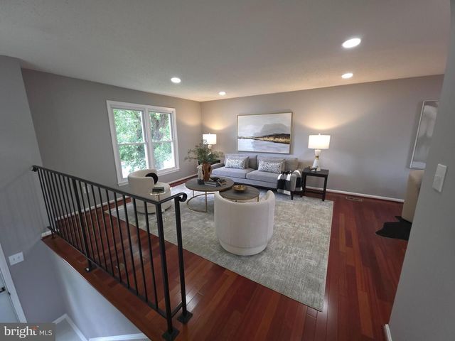 4504 LANTERN PL, Alexandria, VA 22306