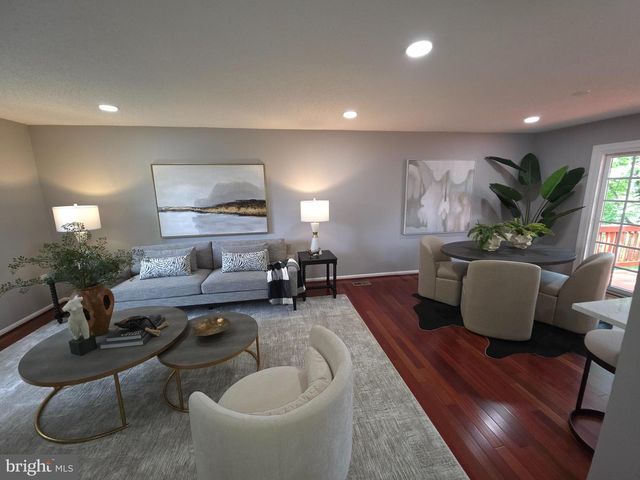4504 LANTERN PL, Alexandria, VA 22306