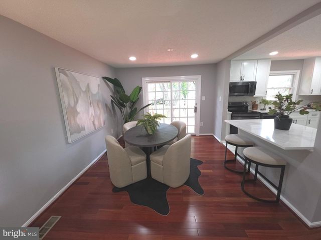 4504 LANTERN PL, Alexandria, VA 22306