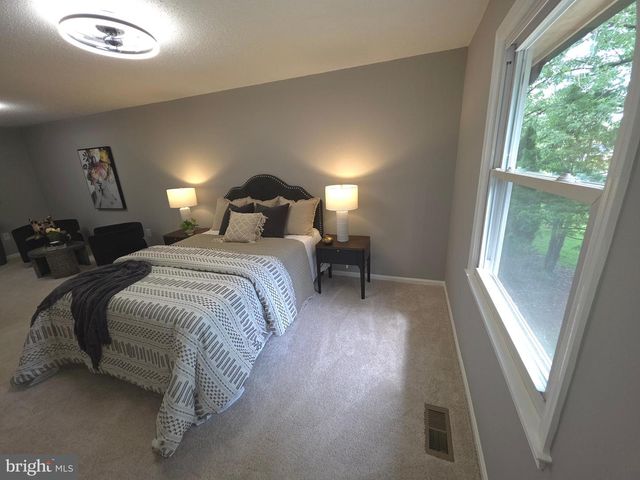 4504 LANTERN PL, Alexandria, VA 22306