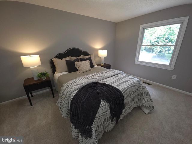 4504 LANTERN PL, Alexandria, VA 22306