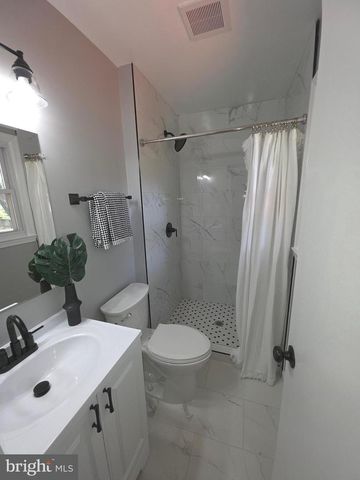 4504 LANTERN PL, Alexandria, VA 22306