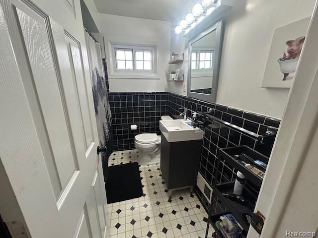 2331 Emeline Street, Trenton, MI 48183