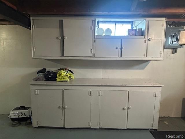 2331 Emeline Street, Trenton, MI 48183