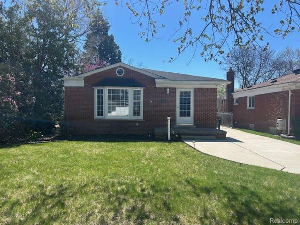 2331 Emeline Street, Trenton, MI 48183