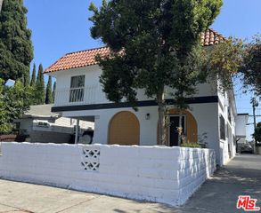 5732 Lexington Avenue, Los Angeles, CA 90038