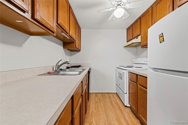 30755 Hidden Pines Lane 25, Roseville, MI 48066