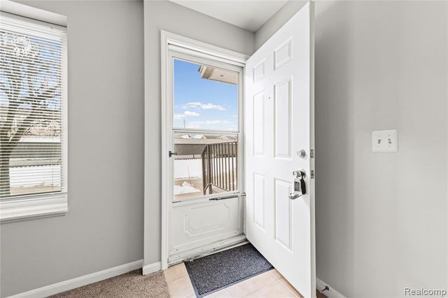 30755 Hidden Pines Lane 25, Roseville, MI 48066