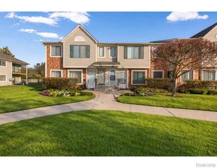 30755 Hidden Pines Lane 25, Roseville, MI 48066