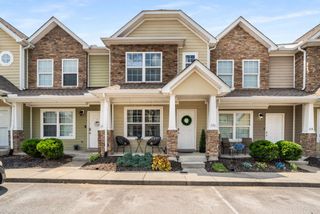 270 Cobblestone Place Dr, Goodlettsville, TN 37072
