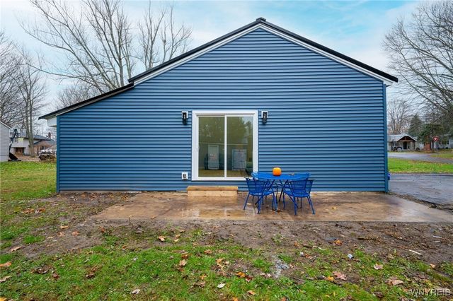 1 Forest Avenue, Evans, NY 14006