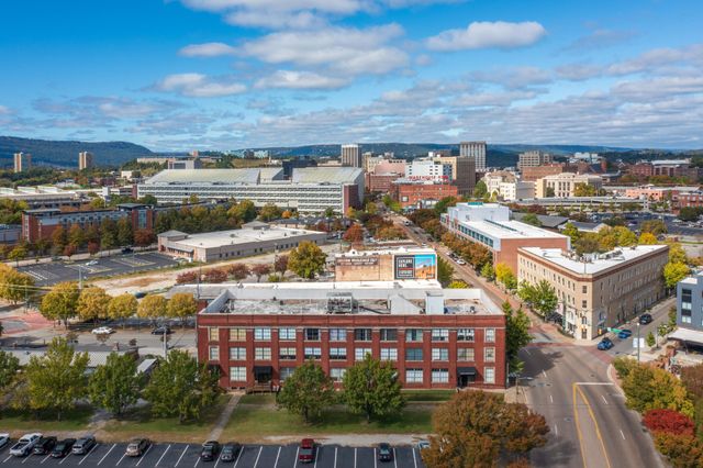 1301 Market St Apt 301, Chattanooga, TN 37402