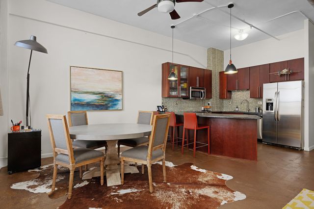 1301 Market St Apt 301, Chattanooga, TN 37402