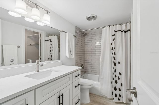 552 PLAZA SEVILLE COURT 97, Treasure Island, FL 33706
