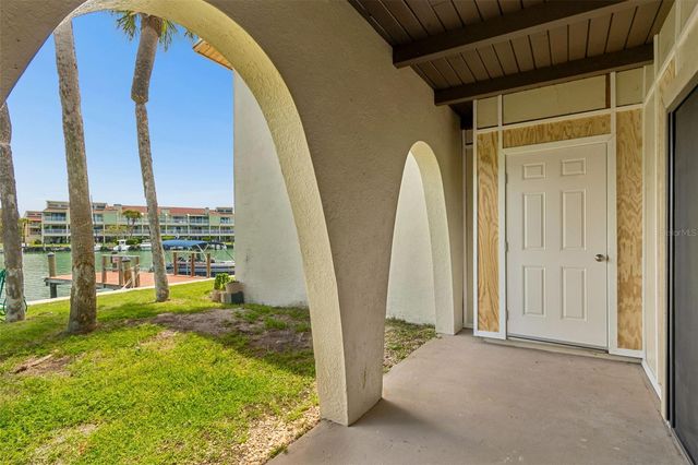 552 PLAZA SEVILLE COURT 97, Treasure Island, FL 33706