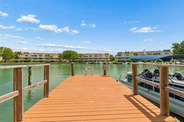 552 PLAZA SEVILLE COURT 97, Treasure Island, FL 33706