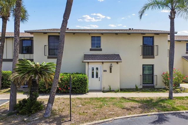 552 PLAZA SEVILLE COURT 97, Treasure Island, FL 33706