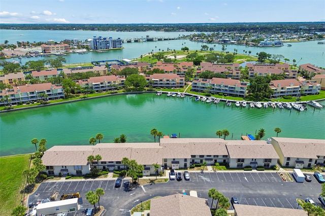 552 PLAZA SEVILLE COURT 97, Treasure Island, FL 33706