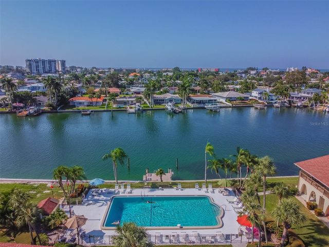 552 PLAZA SEVILLE COURT 97, Treasure Island, FL 33706
