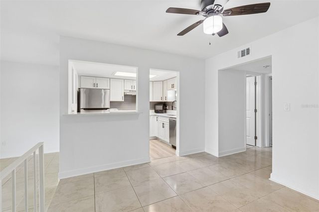 552 PLAZA SEVILLE COURT 97, Treasure Island, FL 33706
