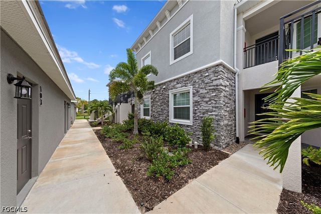 11790 Venetian Lagoon DR, Fort Myers, FL 33913