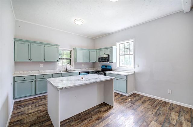 306 Cave Spring Street SW, Rome, GA 30161