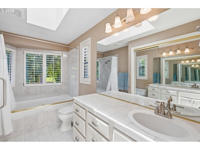 6517 ARTEMIS Ln, West Linn, OR 97068