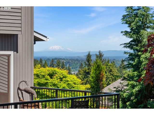 6517 ARTEMIS Ln, West Linn, OR 97068