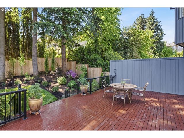 6517 ARTEMIS Ln, West Linn, OR 97068