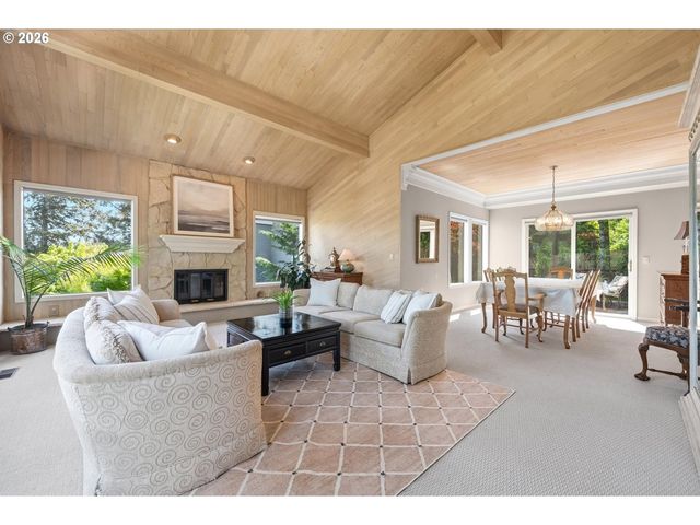 6517 ARTEMIS Ln, West Linn, OR 97068