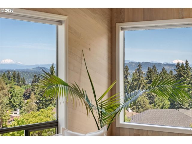6517 ARTEMIS Ln, West Linn, OR 97068