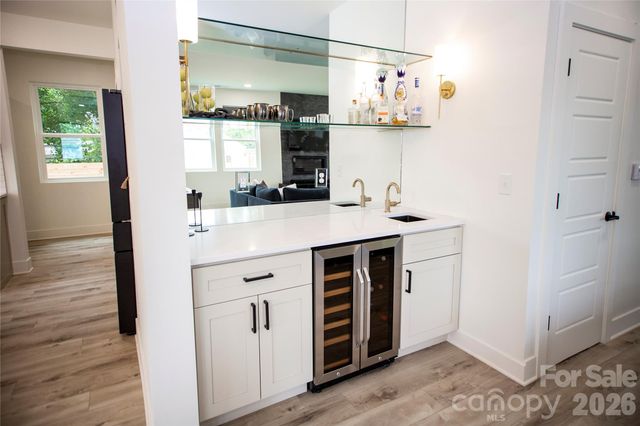 2629 Phillips Avenue, Charlotte, NC 28208
