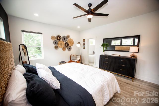 2629 Phillips Avenue, Charlotte, NC 28208
