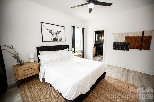 2629 Phillips Avenue, Charlotte, NC 28208